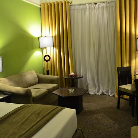 Smart Hotel Lahor Kültér fotó