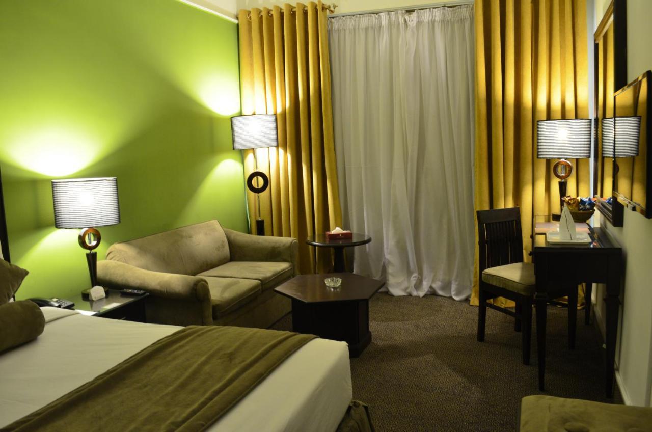 Smart Hotel Lahor Kültér fotó