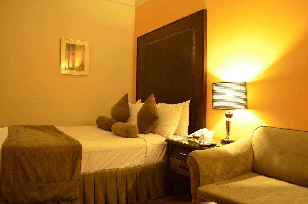 Smart Hotel Lahor Szoba fotó