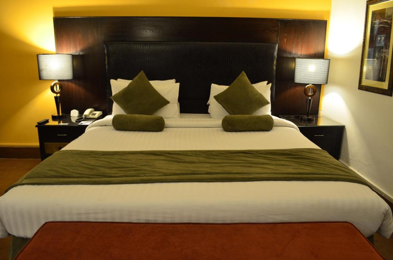 Smart Hotel Lahor Kültér fotó