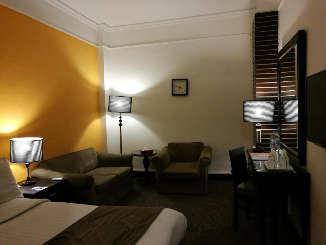 Smart Hotel Lahor Kültér fotó