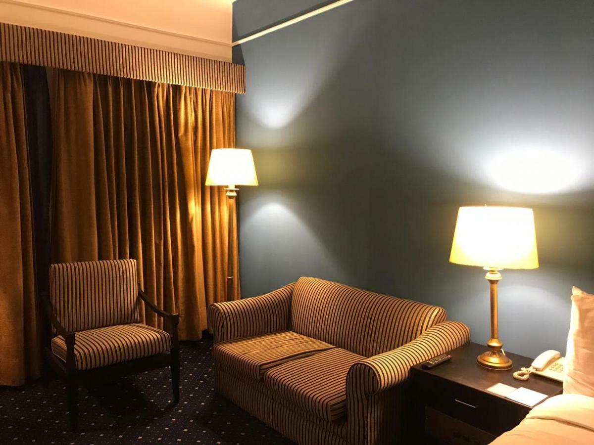 Smart Hotel Lahor Kültér fotó